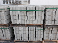 Pieds en béton pour clôtures mobiles