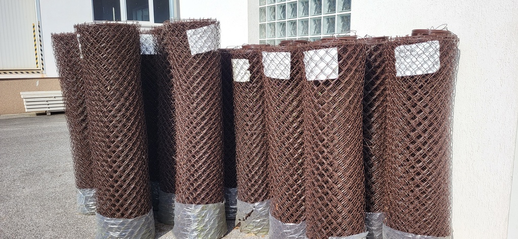 Maille plastique 160 cm, 2,7 mm - marron